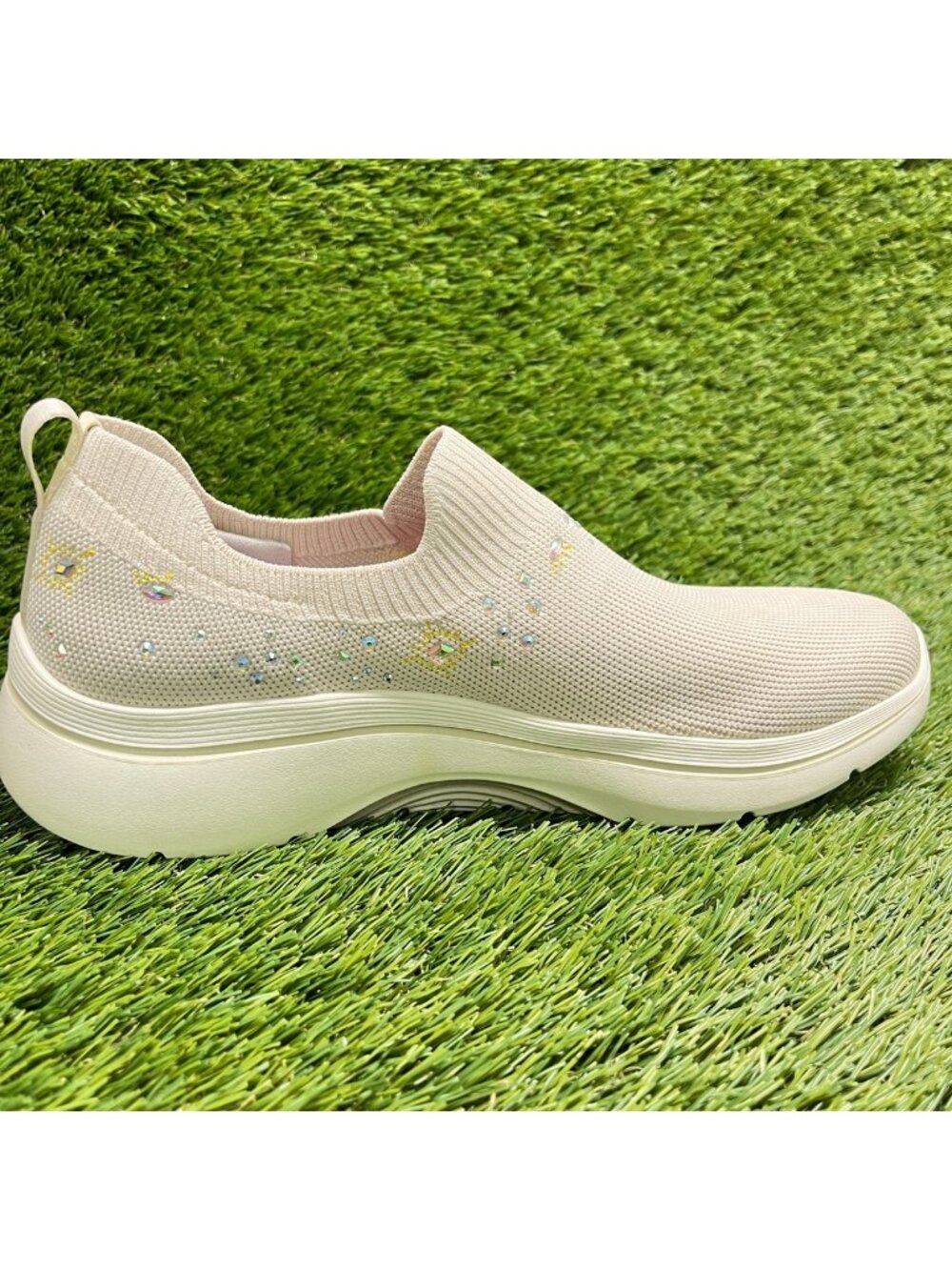 Skechers Go Walk Arch Fit 2.0-Ayla Womens Size 8.5 Beige Running Shoes Sneakers - Picture 4 of 9